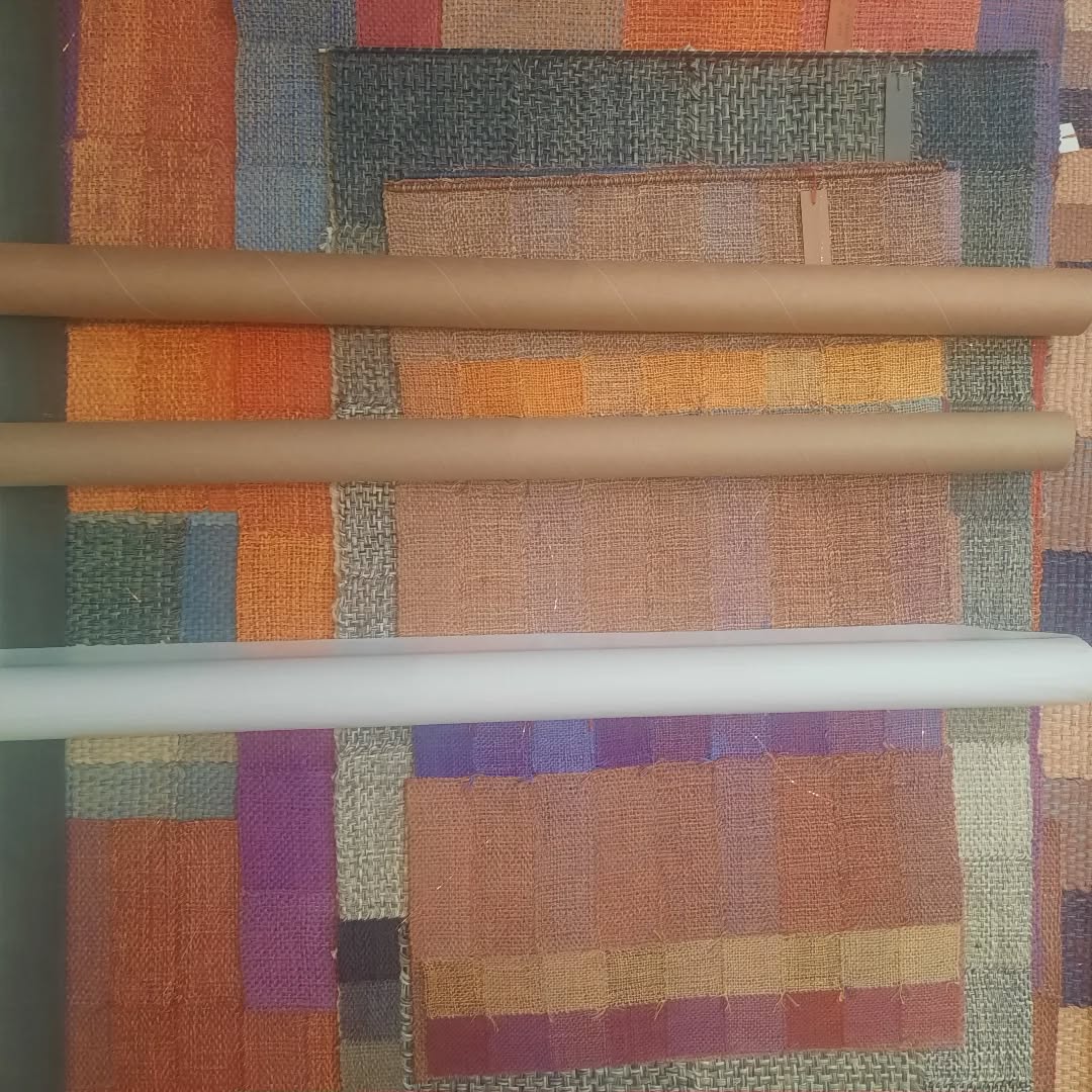 Työt silitetty ja odottavat pakkausta. Maanantaina näyttelyn rakentaminen 

Merja Keskinen
Värien löytöretki
Lauttasaaren kirkko
2.-30.12.2025

#textileart 
#textileartist 
#tekstiilitaiteilijattexory
#artexhibition 
#lauttasaarenkirkko