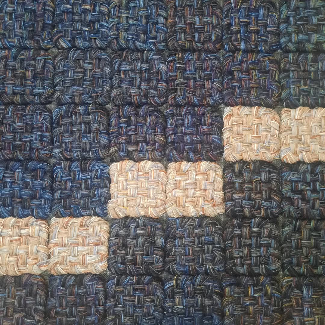 Värien löytöretki 
Näyttely Lauttasaaren kirkossa joulukuun ajan 

#textileart 
#artexhibition 
#weaving 
#lauttasaarenkirkko 
#tekstiilitaiteilijattexory